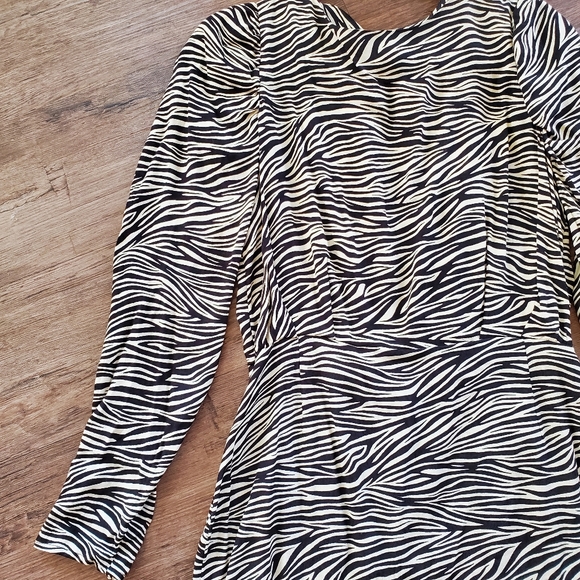 NWT H&M zebra print dress - Picture 13 of 14